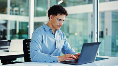 Araştırma: Erkeklerin iş tatmini partnerleriyle uyuma bağlı