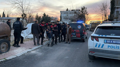 İki aile arasında taşlı sopalı kavga: 2 yaralı, 10 gözaltı