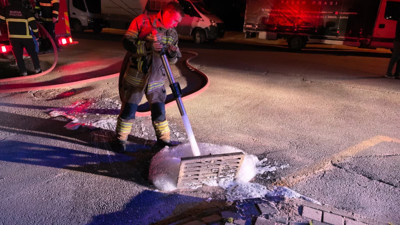 Kaynağını bulmak istedi, çakmak çakınca olanlar oldu