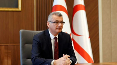 Erhürman: Deniz altından kabloyla elektrik bağlantısı Kıbrıs-Türkiye-Yunanistan arasında olmalı