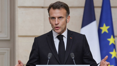 Macron’dan Rusya yorumu: Tuhaf