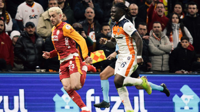 Galatasaray-Başakşehir maçında kırmızı kart!