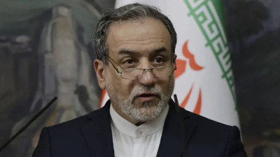 İran: ABD, Çin'e bile yalvarıyor