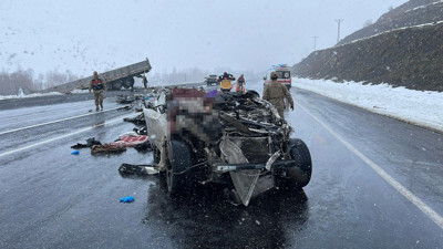 Tatvan’da feci kaza: 2 ölü, 5 yaralı