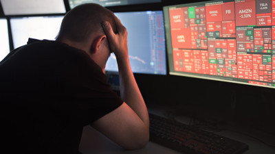 Küresel hisse fonlarından üç ayın en büyük çıkışı