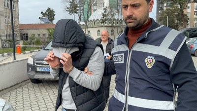 Eski eşini bıçak zoruyla gasp etti