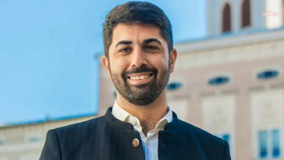 Almanya’nın Rosenheim kentinde Abuzer Erdoğan belediye başkanı seçildi