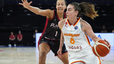 Galatasaray'da şok sakatlık: Kaburgası kırıldı