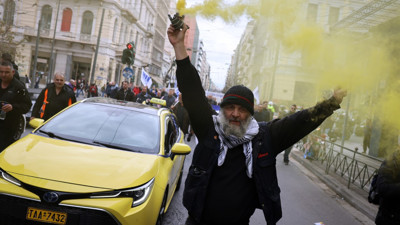 Komşuda taksiciler isyanda