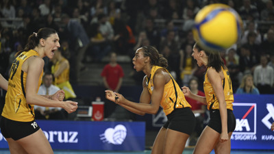 Boskovic ve Markova şov yaptı: Kupa Voley şampiyonu VakıfBank