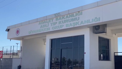 Kaçan ineğini yakalamak isterken canından oldu