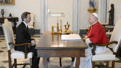 Fahrettin Altun, Papa 14'üncü Leo'ya güven mektubunu sundu