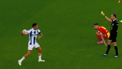 Kerem Demirbay'dan hakeme akılalmaz hareket: Kırmızı kart gördü!