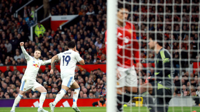Old Trafford'da 45 yıl sonra gelen zafer: Premier Lig'de nefes kesen maç!