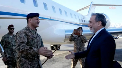 Arabuluculuk yapan Pakistanlı heyet Tahran'a ulaştı