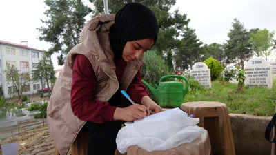 Okul saldırısında hayatını kaybeden öğrenciler için bırakılan notlar duygulandırdı