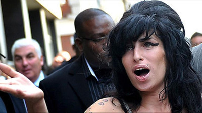 Hayata veda eden ünlü ismin ailesine kötü haber