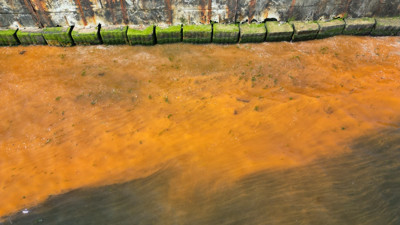 Tekirdağ'da deniz turuncuya büründü