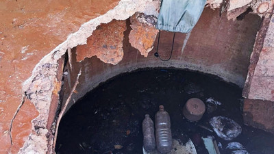 Tuvalet çöktü, saatlerce dışkının içinde mahsur kaldı