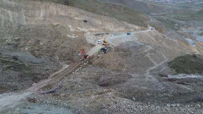 6 gün kapalı kalan Hakkari-Van yolunda kontrollü geçiş başladı