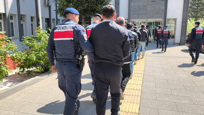 Evlerden cephanelik çıktı: 44 gözaltı