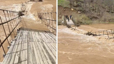 Munzur Nehri taştı, yol çift yönlü kapatıldı
