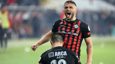 Süper Lig'in için finalin adı belli oldu: 99'da gelen golle turladılar