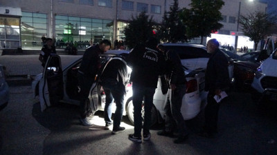 Silah ve bıçaklarla birbirlerine saldırdılar: 1 yaralı, 2 gözaltı
