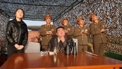 Kim Jong-un uyardı: Tetikte olun