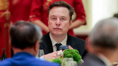 Elon Musk'tan yapay zekada dev satın alma
