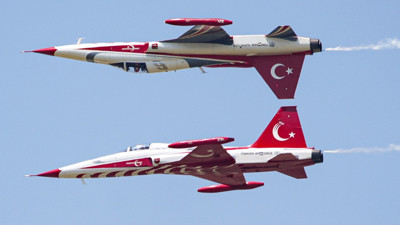 Türk Yıldızları nefes kesti