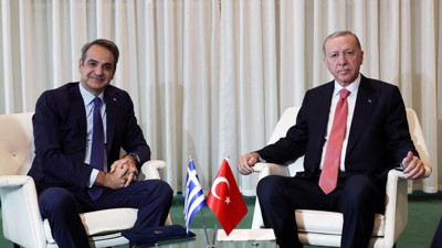 Komşuda Türkiye krizi: İktidar partisinde gerilim yükseldi