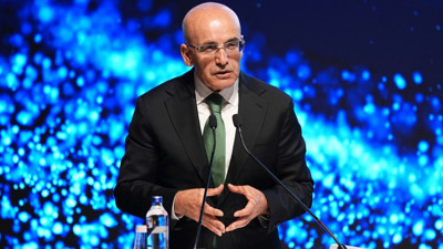 Mehmet Şimşek Londra yolunda