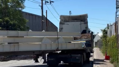 TIR ile duvarın arasında kalan çocuk öldü
