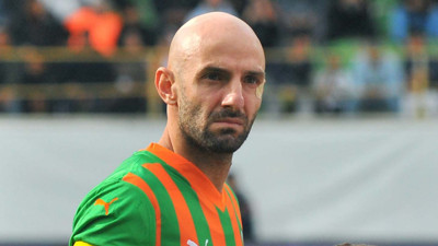 Efecan Karaca, 13 yıl sonra Alanyaspor'a veda etti