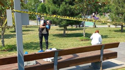 Ayrıldığı kadını boğazından bıçaklayıp kaçtı