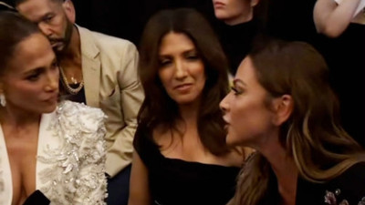 Hadise ile Jennifer Lopez Paris Moda Haftası'nda yan yana