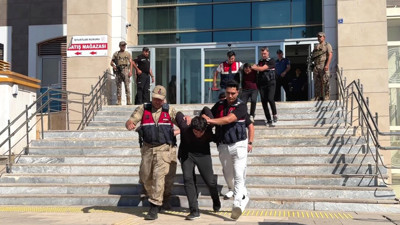 14 şüpheli, cinsel saldırı suçlamasıyla tutuklandı