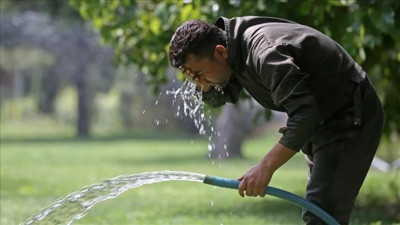 Aşırı sıcaklar yüzünden devlet daireleri tatil edildi