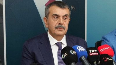 Yusuf Tekin: Osmanlı'yla Cumhuriyet'i barıştırmamız lazım