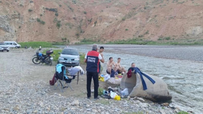Kezer Çayı'nda mahsur kalan 8 kişi kurtarıldı