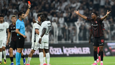 Beşiktaş maçında 15. dakikada kırmızı kart çıktı