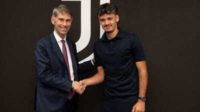 Juventus, Bosna'nın geleceğini renklerine bağladı: İmzalar atıldı