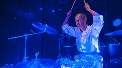 Efsane müzisyen Phil Collins ölümün eşiğinden nasıl döndüğünü anlattı