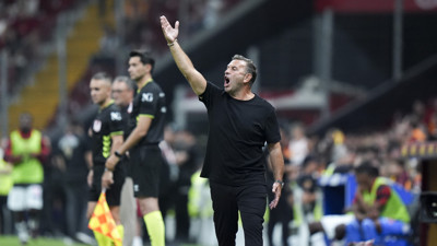 Okan Buruk'tan Galatasaray taraftarına transfer sözü