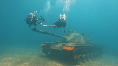 Saros Körfezi'nde dalışın yeni adresi: Su altındaki tankı görmek için geliyorlar