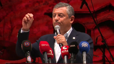 Özgür Özel: Hünkarın huzurunda namus sözü, yarının zalimi olmayacağız