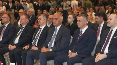 Bakan Ersoy açıkladı: Türk dizilerine destek için yeni dönem başlıyor