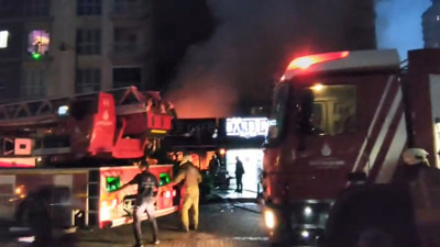 Esenyurt’ta kafede yangın: İş yeri kullanılamaz hale geldi