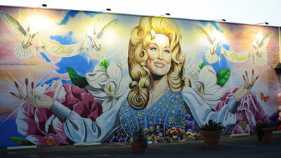 Dolly Parton son yolculuğuna uğurlandı